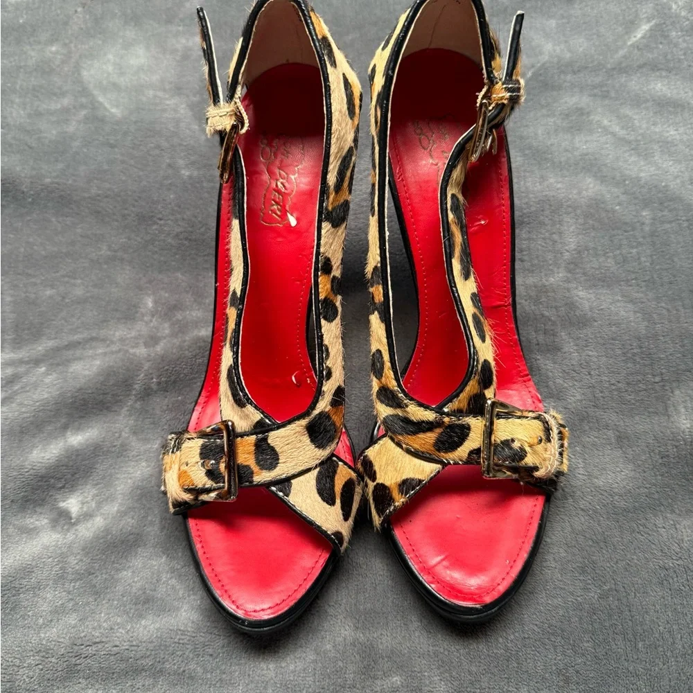 Oh Deer Dolce Leopard Print Platform Heel Sandals Size 7.5
